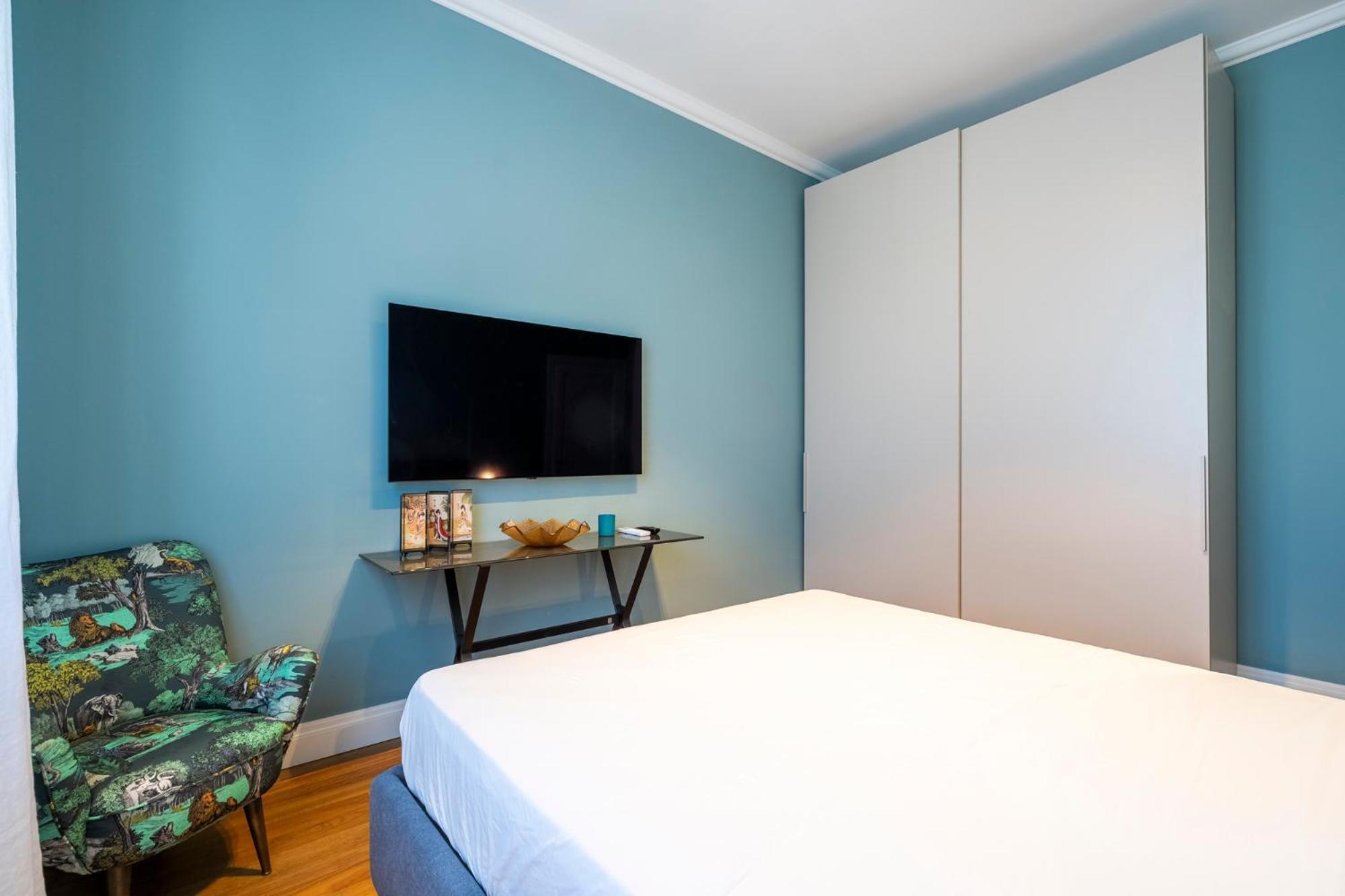 Apartment Burchiello Chic Stay-with View In Quiet Florence